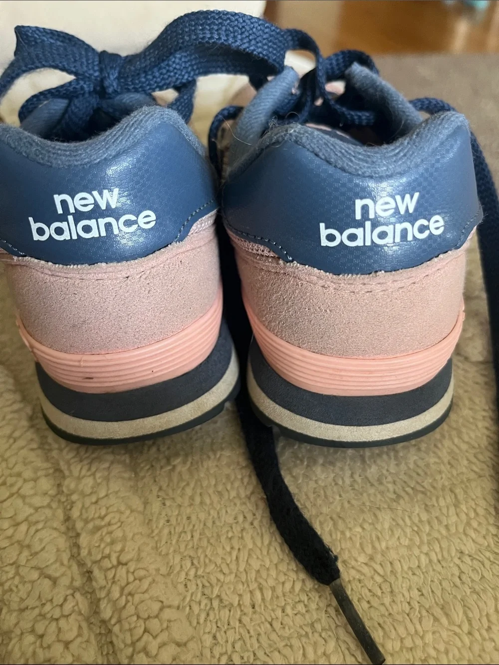 New Balance Kids Dusty Pink and Navy Lace-Up Sneakers size 1